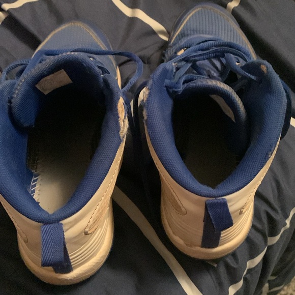 Size 6.5 new balance cleats for baseball. No insoles used. - Picture 2 of 2